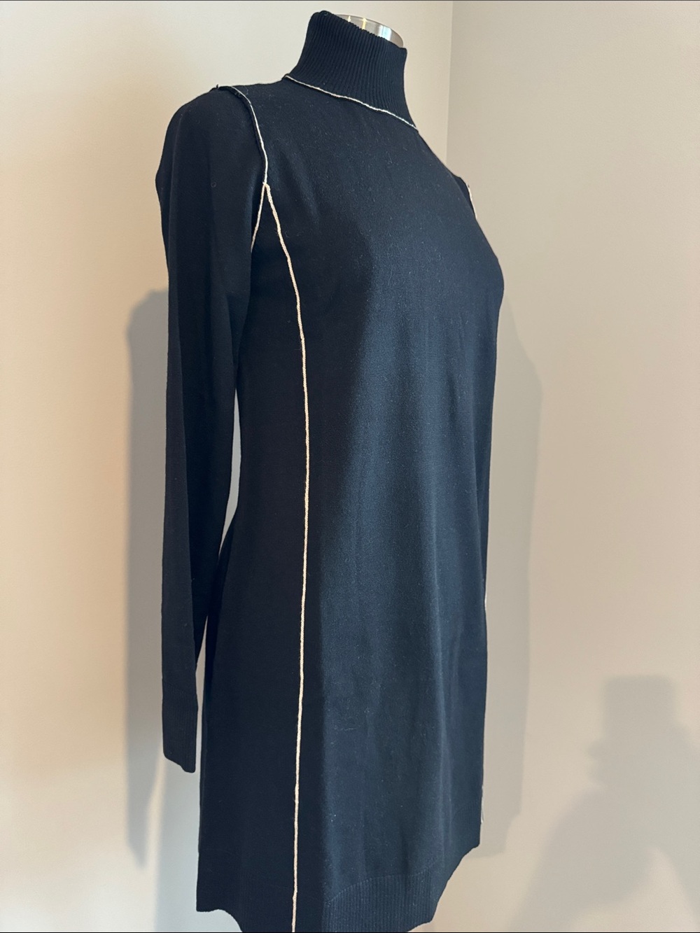 Max Studio NWT Women’s Turtleneck Knit Dress - Black/Cream Piping, Size M
